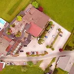 Wohlfuehlhotel Schiestl 4* Fügen