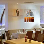 Ξενοδοχείο Wohlfuehlhotel Schiestl 4*