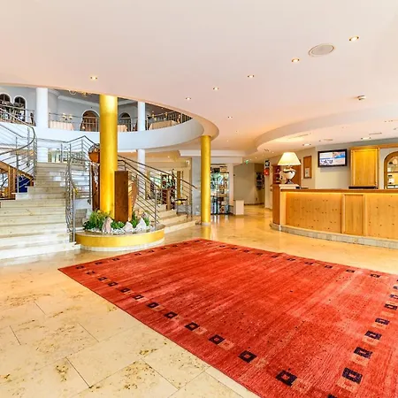 Szálloda Wohlfuehlhotel Schiestl Fügen