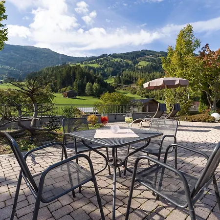 Wohlfuehlhotel Schiestl 4*