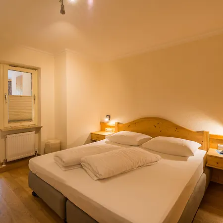 Hotel Wohlfuehlhotel Schiestl Fügen