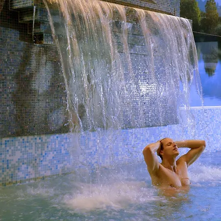 Wohlfuehlhotel Schiestl 4* Fuegen