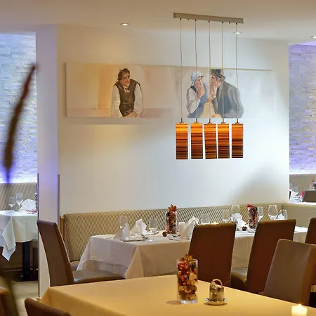 Hotel Wohlfuehlhotel Schiestl 4*