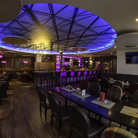 Wohlfuehlhotel Schiestl 4* Fuegen