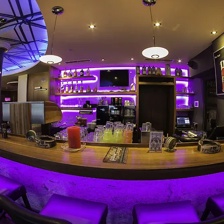Wohlfuehlhotel Schiestl Hotel Fuegen