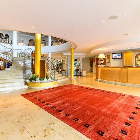 Wohlfuehlhotel Schiestl Hotel Fuegen