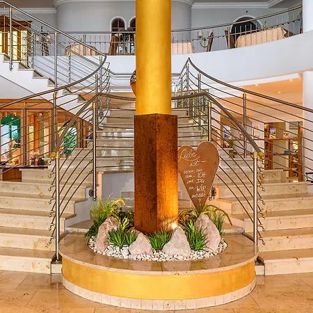 Hotel Wohlfuehlhotel Schiestl 4*