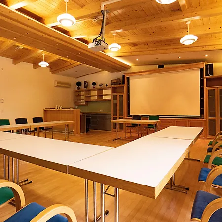 Wohlfuehlhotel Schiestl Fuegen