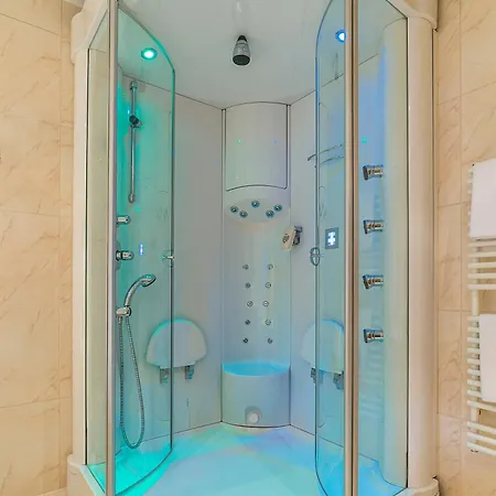 ホテル Wohlfuehlhotel Schiestl
