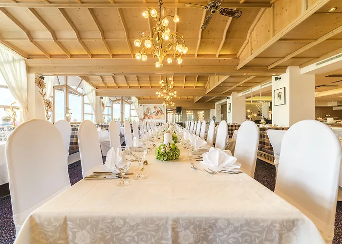 Wohlfuehlhotel Schiestl Hotel Fügen