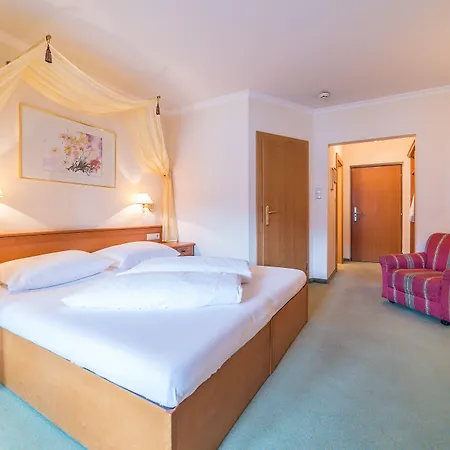 Hotell Wohlfuehlhotel Schiestl 4*