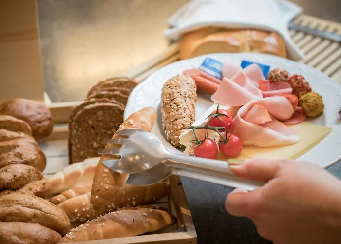 Wohlfuehlhotel Schiestl Отель Фюген