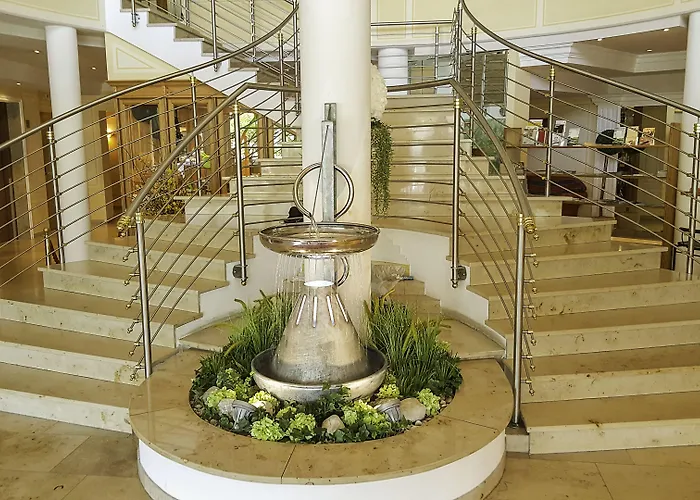 Wohlfuehlhotel Schiestl Отель Фюген