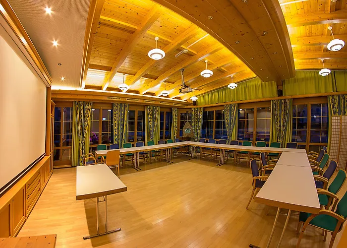 Отель Wohlfuehlhotel Schiestl 4*