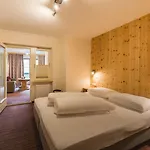 Wohlfuehlhotel Schiestl Hotel Fuegen