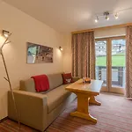 Wohlfuehlhotel Schiestl 4* Fuegen