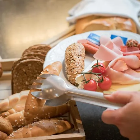 وهولفهول شيستل فندق فغن