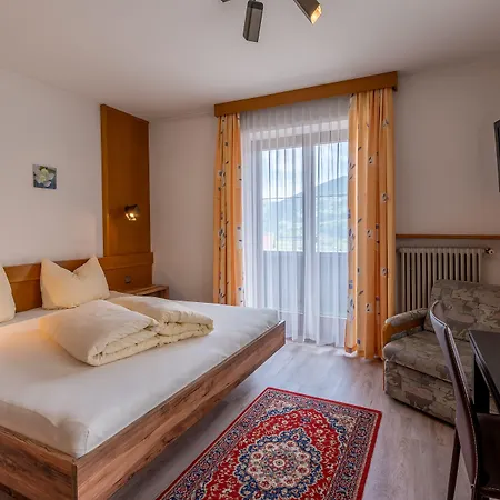 وهولفهول شيستل فندق 4*