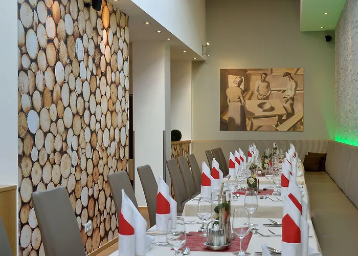 Wohlfuehlhotel Schiestl מלון פוגן